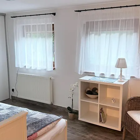 Neat By Forest Appartement Bratislava